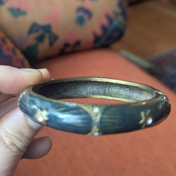 Vintage Enamel Metal Bangle Bracelet Hinged Boho Art Deco Victorian Stars - Picture 6 of 7